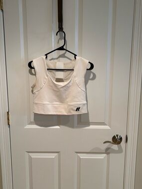 Forme Women’s White Scoop-Neck Sports Bra Crop